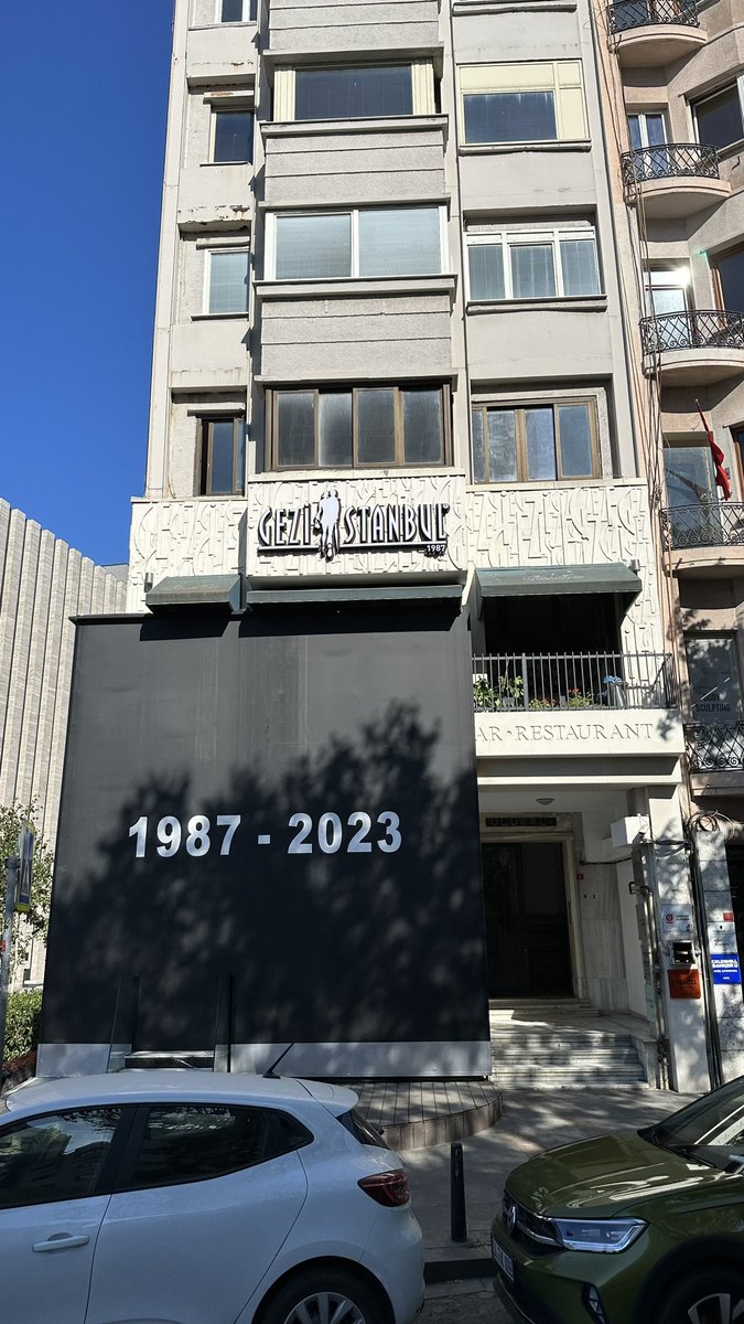 Gezi İstanbul - Gezi Pastanesi 1987-2023