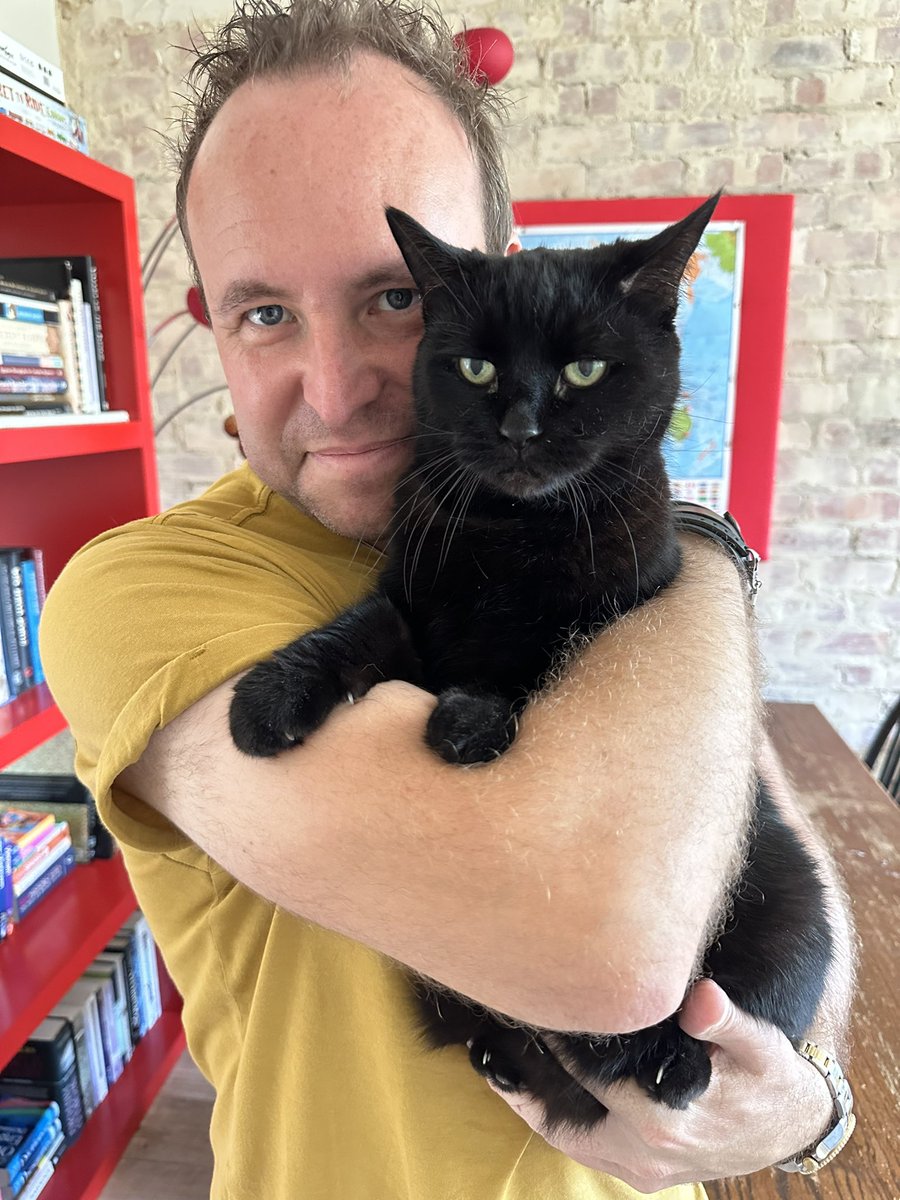TheCatBabies's tweet photo. Dog: My magnificent brother Cat would have also been 15 today. We miss him every minute of every day and wish he was here with us. To help my Daddy today I let him hug me and think about hugging CatBoy, that was their favourite and best thing to do. #happybirthdaybigbrother 🖤🐈‍⬛ https://t.co/5UcI94QS1h