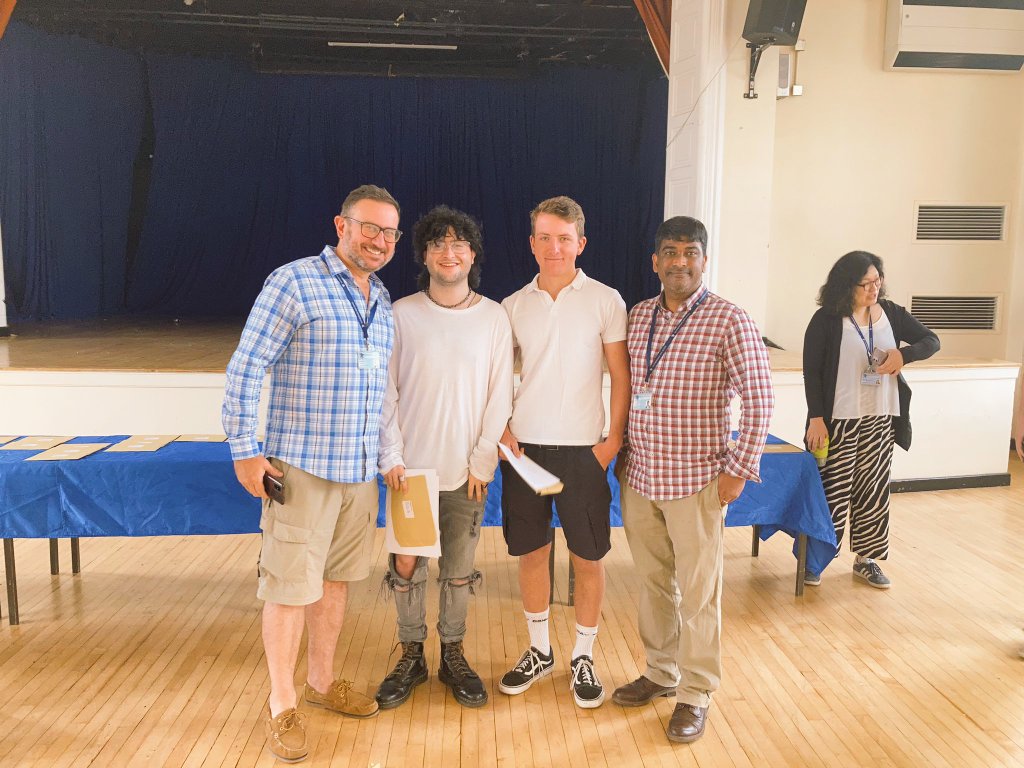 Incredible #Alevel #EnglishLit results last week.
Well done to our students, your hard work *really* paid off! #proud