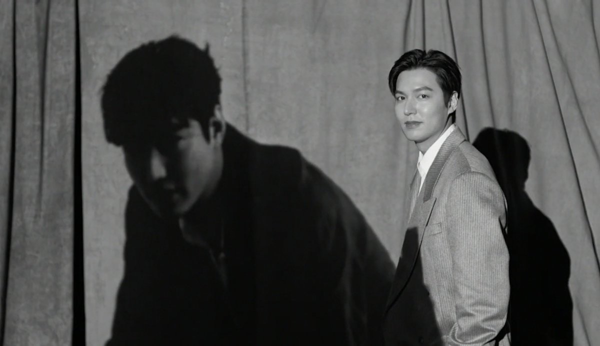 MinozTurkiye's tweet photo. #boss reklam videosunun tamamı Youtube 'da.. 
İzleyin, beğenin ve lütfen yorum bırakın
Çok ama çok güzel 😭❤️
#LeeMinHo 🤝 #boss 
https://t.co/YYOg9sZ0KQ https://t.co/9tCToAxOYF