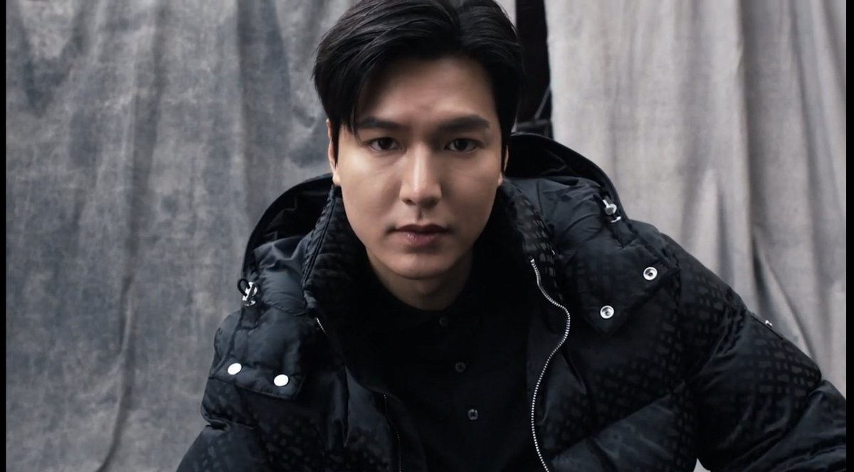MinozTurkiye's tweet photo. #boss reklam videosunun tamamı Youtube 'da.. 
İzleyin, beğenin ve lütfen yorum bırakın
Çok ama çok güzel 😭❤️
#LeeMinHo 🤝 #boss 
https://t.co/YYOg9sZ0KQ https://t.co/9tCToAxOYF