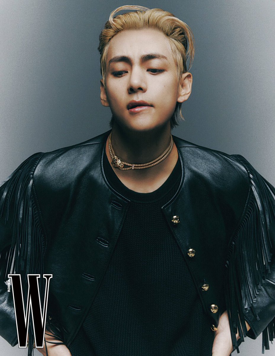 USBTSARMY's tweet photo. 📰W Korea
W Korea has V’s latest interview! 🤩
Check it out now:
🔗 https://t.co/4nxVOqrn6z
2/2
#V #VxCartier https://t.co/jQ4rHsCI7x
