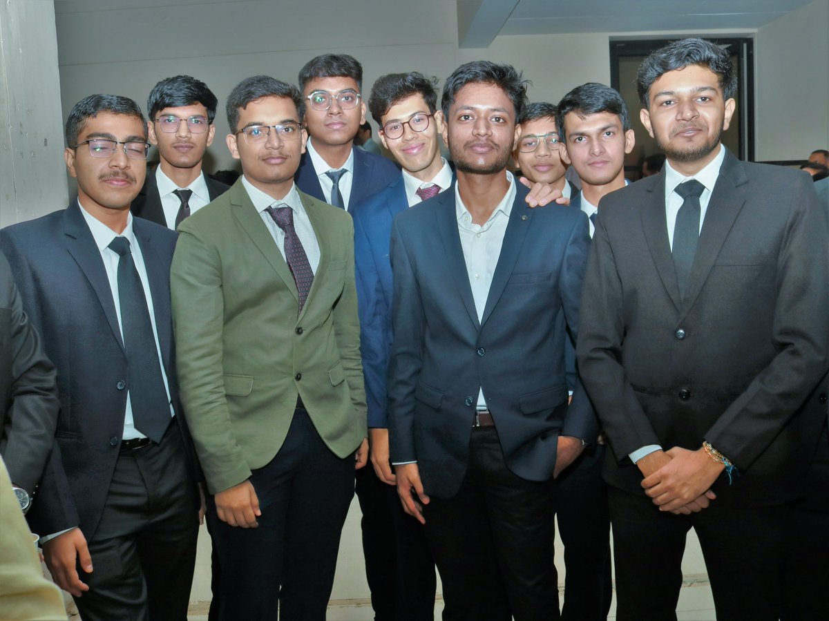 IIM_I's tweet photo. #NewBatch: Embarking on a 5-Year Adventure: Welcome IPM 2023-28! 

From 24K+ applicants to our chosen 156, let the journey of learning, growth, and lifelong bonds begin.

#IIMIat26 #IIMI #IIMIndore #IPM #IPMAT #IPMIIMI https://t.co/bnLZTpEjam