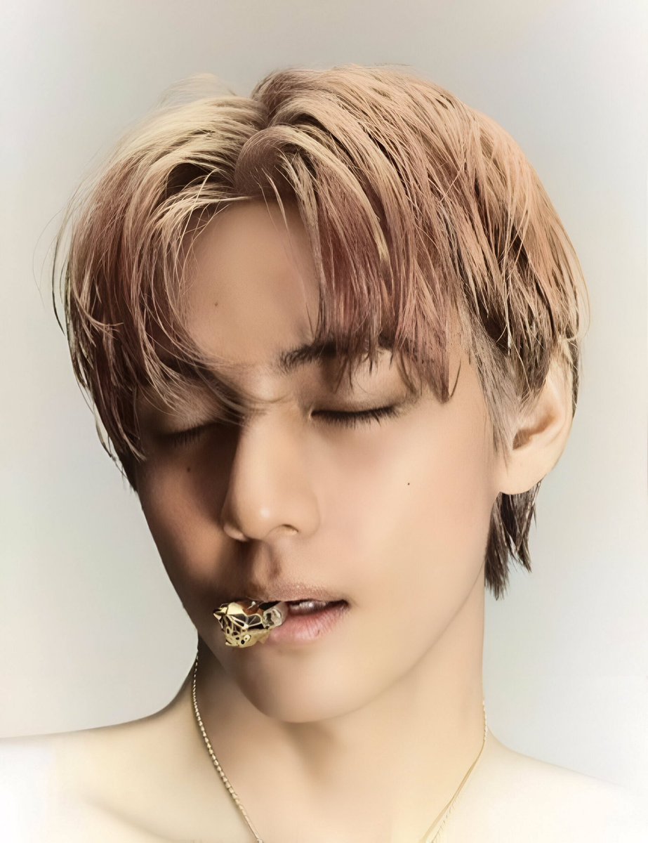 Taehyungimpact's tweet photo. wow taehyung is an art indeed https://t.co/AChjmTLfDS