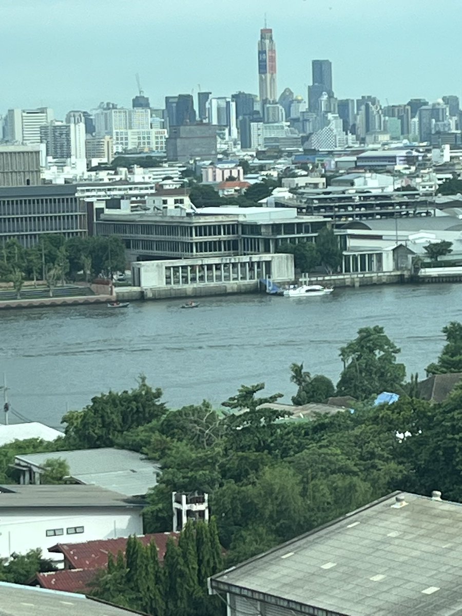 Hernand98274291's tweet photo. เรือมารอแล้ว #โหวตนายกรอบ3 https://t.co/37xLQQt6Db
