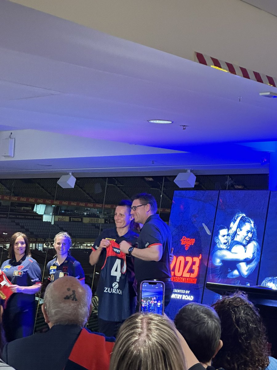Melbourne W Season Launch 2023 ❤️💙

We are honoured to continue our player sponsorship for the upcoming ALFW season.

GO the great #4 - KAREN PAXMAN

#mclardymcshane 
#mclardymcshanepartners 
#wevegotyourback