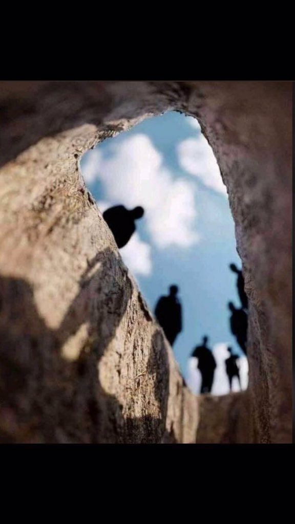 Charlie_307's tweet photo. جن کے جانے سے جان جاتی ہے
آہ! ہم نے تو ان کو بھی جاتے دیکھا

(پیر نصیرالدین نصیر شاہ) https://t.co/Se4Q4VLGT2