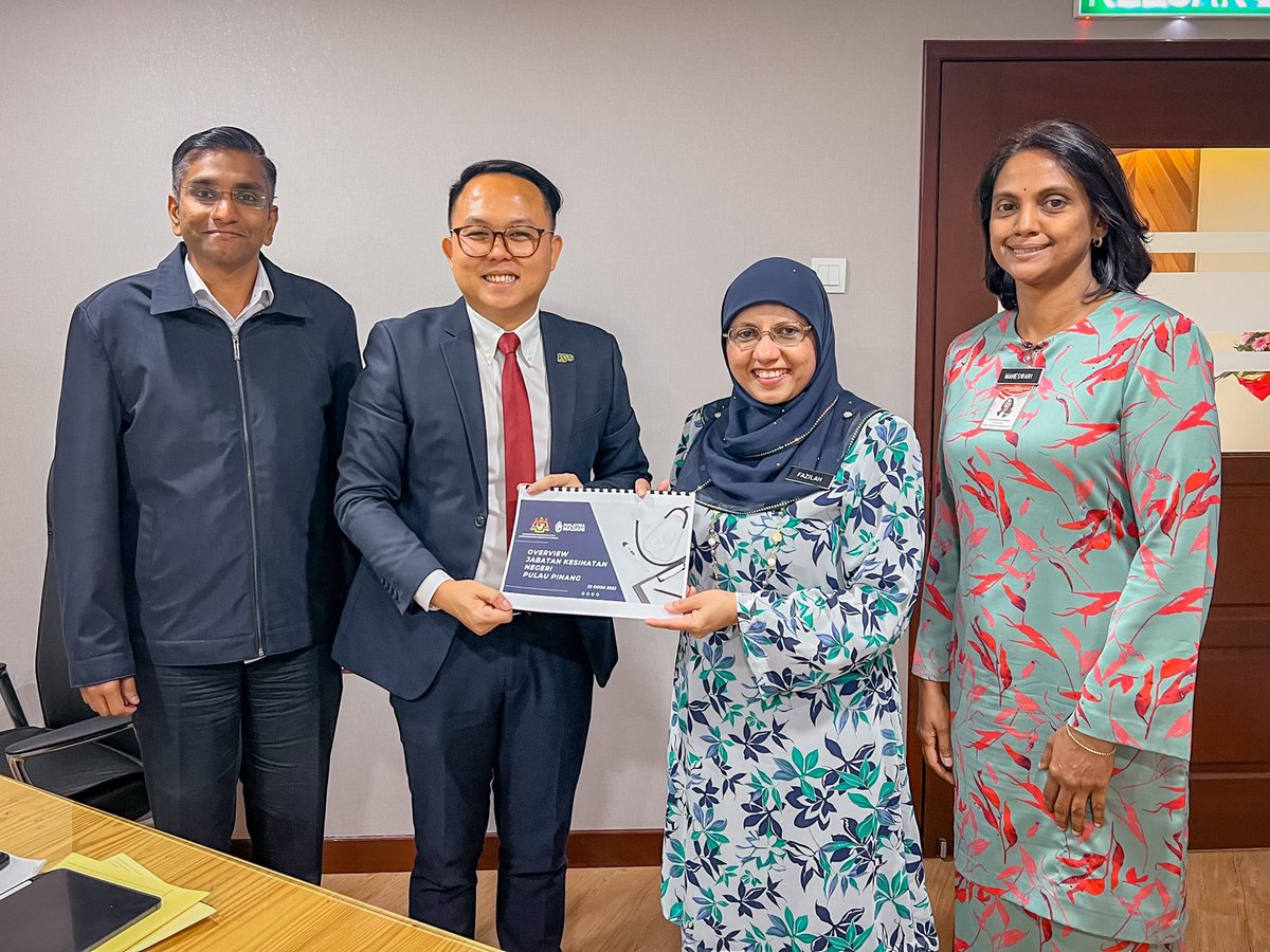 Briefing by State Health Department today to get a glimpse of the latets development of Penang State healthcare industry. Let’s work together to have a healthcare system that Penangites are proud of! 

TQ Senator Sdr Lingeshwaran for joining me as well! 

#UntukKesihatanKita