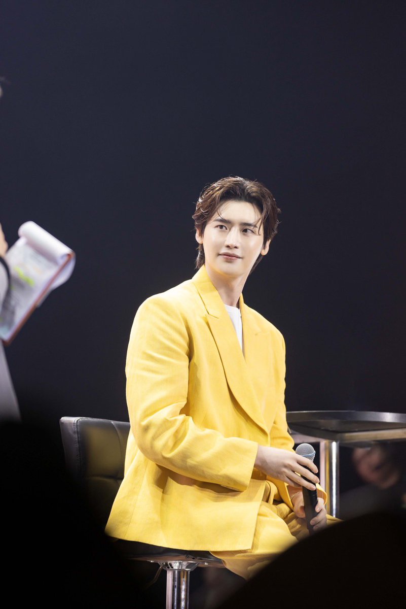 Bunterngonline's tweet photo. อบอุ่นหัวใจจนท่วมท้น พร้อมความทรงจำที่แสนสวยงาม กับ “อีจงซอก” ในแฟนมีตติ้ง “Dear. My With”
เพิ่ม https://t.co/mLYn0Ipsj6
#LEEJONGSUK #이종석 #HighZiumstudio #팬미팅 #FANMEETING #Dear_My_With #APPLEWOOD #LJSinBKK #Bodi #이종석 #Dear_My_With https://t.co/iL3aBabbXj