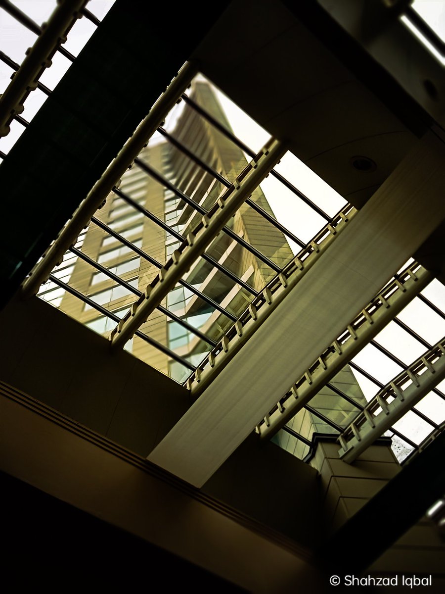 W_O_C_NFT's tweet image. Dolmen Mall harbour front 
#dolmenmall #harbourfront #architecture #stateoftheart #interiordecor #bbcurdu #dawnNews #ARYNews #artcouncil #artcouncilofpakistan #acpk #dawntoday #DawnLeaks #photographer