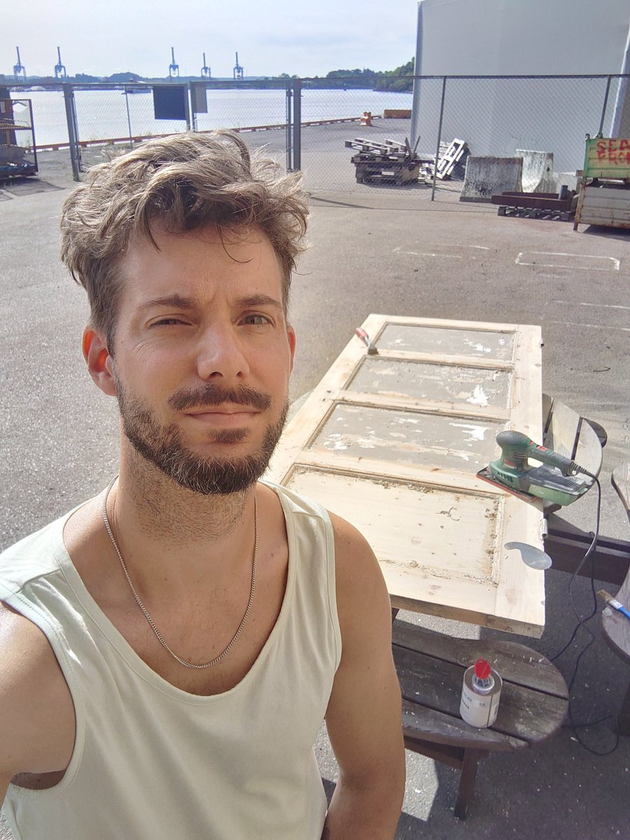 Le_Stiann's tweet photo. Note to self: don't try to do stuff. https://t.co/xWDB7ttYDw