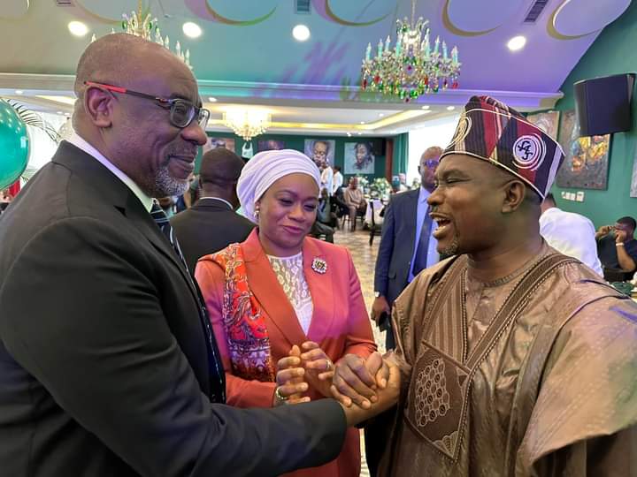 SalisuShuaibA's tweet photo. Together with His Excellency, @dabiodunMFR, The Executive Governor of Ogun State, I extend my felicitations to the newly sworn-in Ministers of the Federal Republic of Nigeria, particularly my brothers from our beloved State, The Gateway state.
#OgunCentralMovingFoward
#SASupdate https://t.co/MEmpIAiQI1
