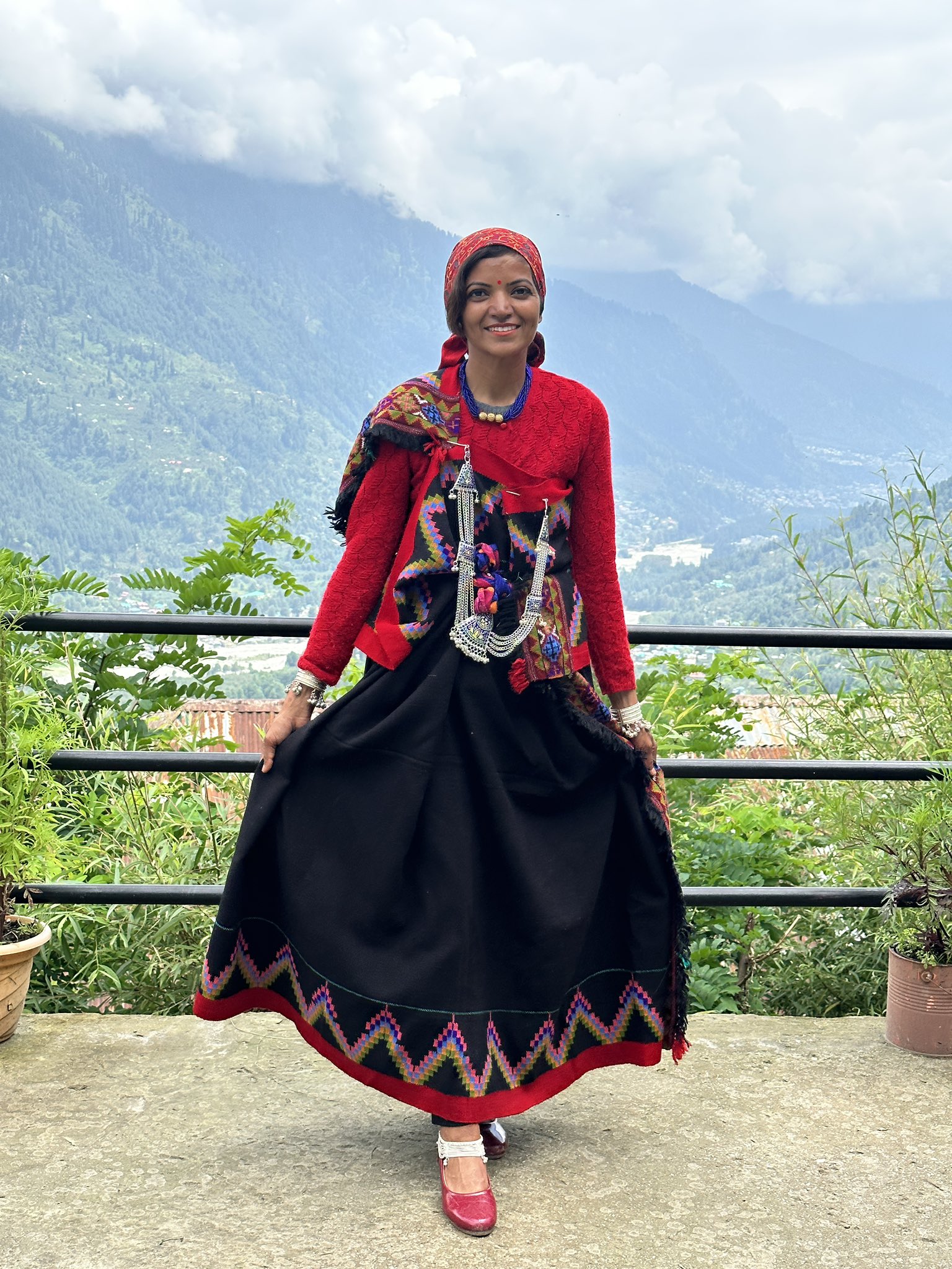 Woman in traditional dress manali hi-res stock photography and images -  Alamy