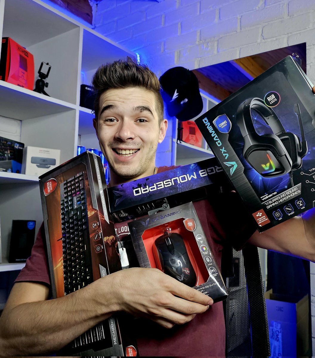 B0x139's tweet image. Want to win 🏆  your very own @VXGamingzone gear 

We are giving away a VX Heracles Series Combo 

To enter 
- Follow both me and @VXGamingzone 
- Tag 3 friends 

Winner will be chosen Friday the 25 on my Twitch [5-10 Pm SAST]

Goodluck #Boxnation #giveaway