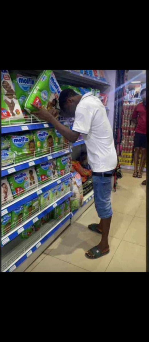 setfragil1's tweet photo. Before your guy go dive in raw anyhow, ask him if he knows the current price of diapers, baby foods and drugs.

Lamba is cheap, babies things aren't cheap... https://t.co/YeSqSwfZsJ