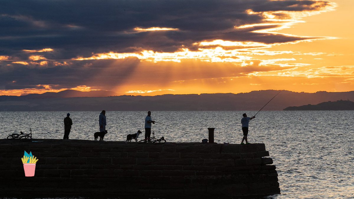 goeastlothian's tweet photo. Fish supper ๐ Port Seton
๐ท @TomDuffinPhotos
#eastlothian #eastlothianlife #harbourside #fishingtime #portseton https://t.co/KNicOS30aE