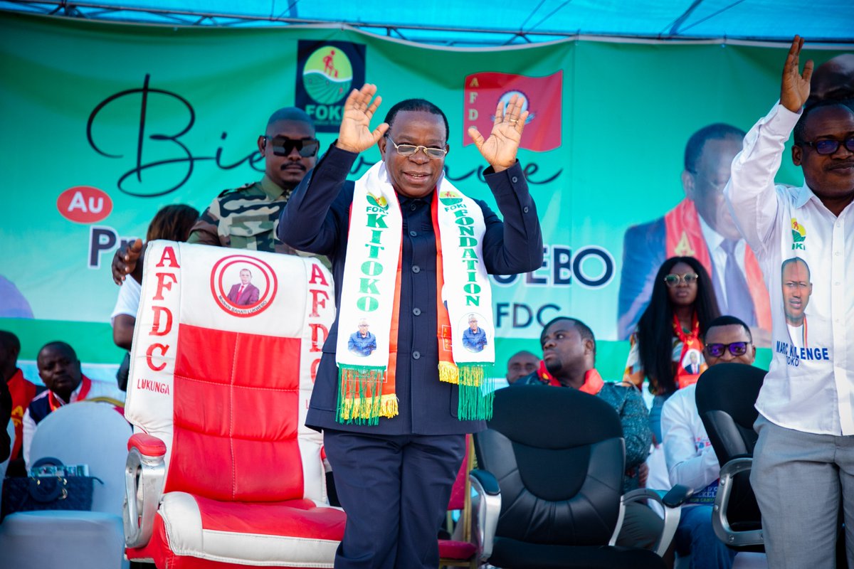 AfdcNationale's tweet photo. Le dimanche dernier, alors que bcp font le tourisme à la nsele, le Président national de l'AFDC travaille. Il descend sur terrain, organise son parti et prépare les élections. Quand il va récolter des fruits de son travail, "on "va chercher des boucs émissaires. Ici On travaille https://t.co/D5F4c1odIh