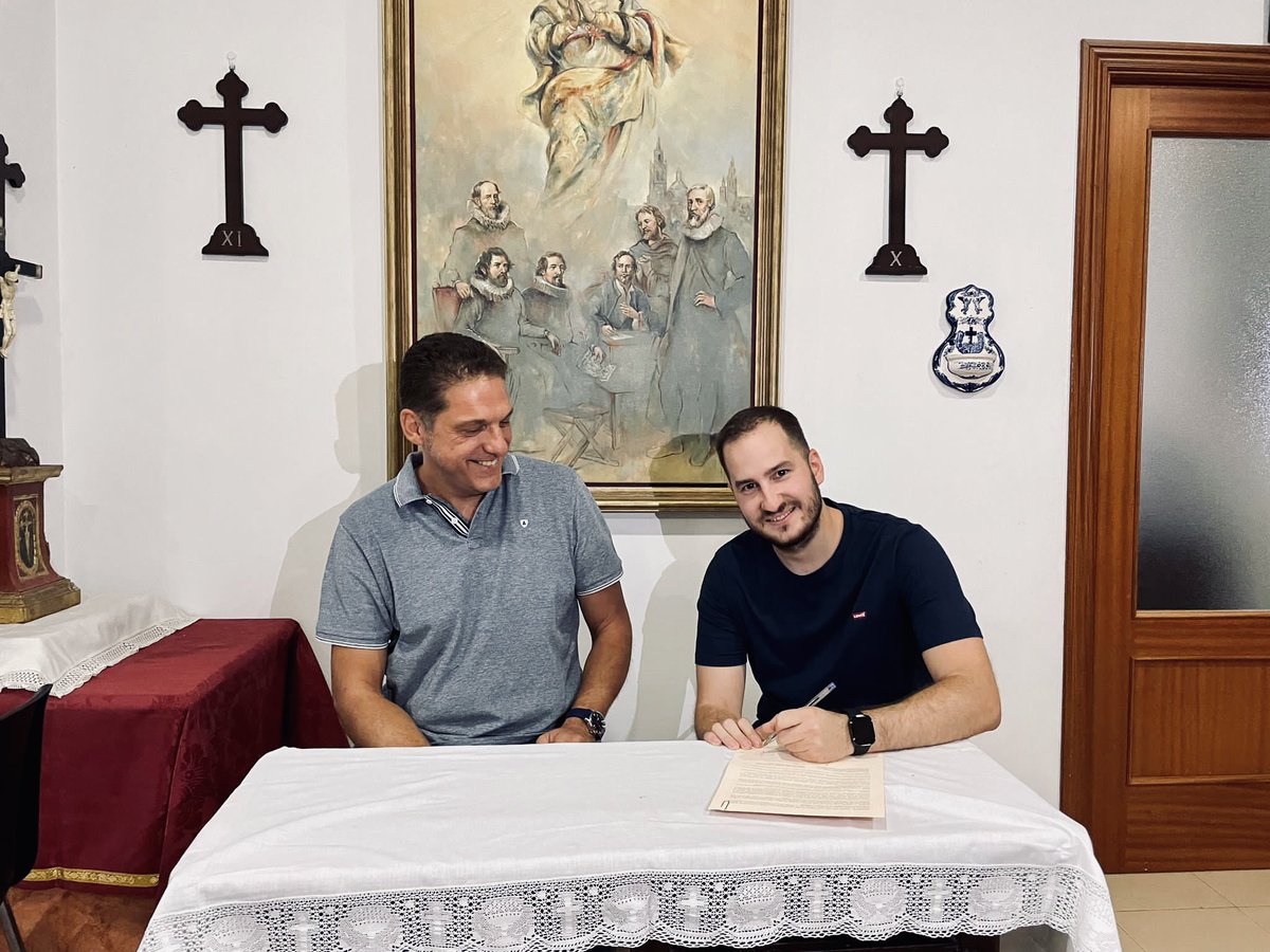 LosdelPerdon's tweet photo. 📑 𝗖𝗼𝗺𝘂𝗻𝗶𝗰𝗮𝗱𝗼 𝗼𝗳𝗶𝗰𝗶𝗮𝗹

✍️ El pasado 20 de agosto se procedió a la firma del contrato para el próximo Domingo de Ramos con la Hermandad del Señor del Amor y María Santísima de la Concepción - El Olivo de Écija (Sevilla)

@amoryconcepcion https://t.co/K3EUDIl7cb