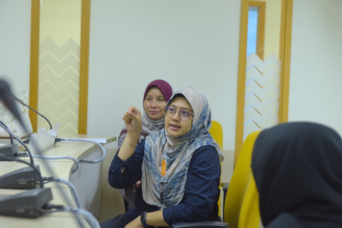 PDC_conference's tweet image. Great atmosphere and discussions at the University of Kuala Lumpur and at the Meet and Greet session with Kuala Lumpur MyHCI (formerly ACM SIGCHI Chapter). We hope to meet again the members of the chapter in the upcoming PDC in Sibu next year! #PDC2024 #ParticipatoryDesign