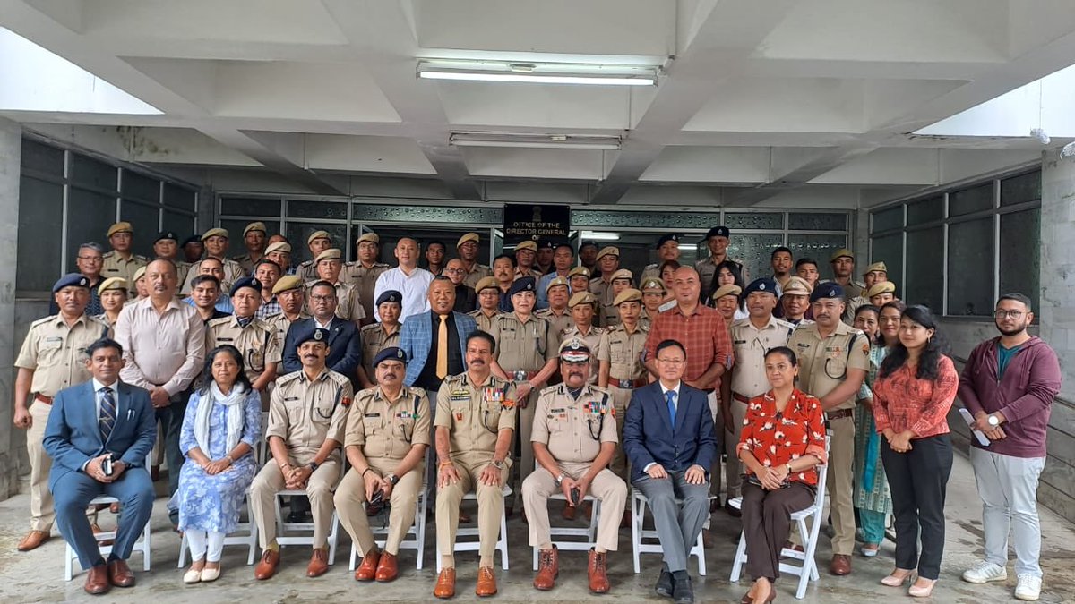 Set in motion a State Level Trg session for <a href="/MeghalayaPolice/">Meghalaya Police</a> officers at PHQ,Shillong to harden our response to human trafficking with the Impulse,an NGO working on this vital issue. It will boost our knowledge&amp;deepen our devotion to combat trafficking 
<a href="/SangmaConrad/">Conrad K Sangma</a>
<a href="/PIBShillong/">PIB In Meghalaya</a>