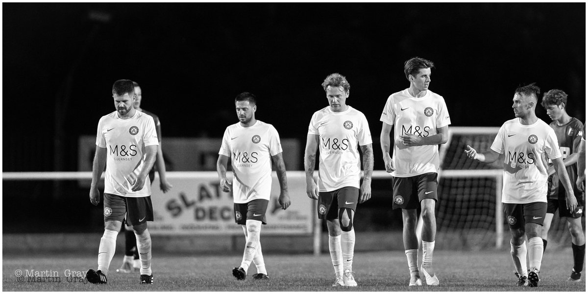 'Shopping for a Trophy'... ⚽️⚽️⚽️ A few Pics from yesterdays Rawlinson Cup Semi-Final between @RangersGuernsey and @valerecofficial are up at guernseysportphotography.com 📸 @GuernseySports #rawlinsoncupfootball #guernseyfootball #footballphotos