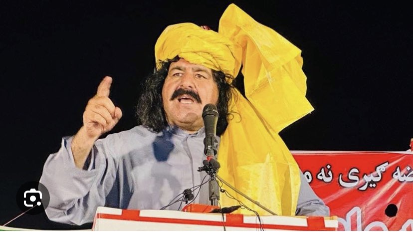 AsadAToor's tweet photo. 🚨🚨#BREAKING: Lawyer and human rights defender @ImaanZHazir granted bail in one FIR by court and sent #PTM leader @Aliwazirna50 on 14 days judicial remand. https://t.co/sa9eQ0N8yf