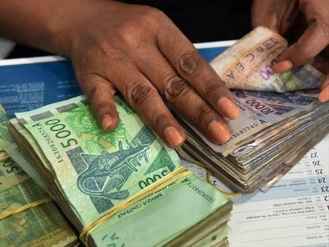 finance_sika's tweet photo. #Sénégal : 196 milliards FCFA de #crédits accordés par les #microfinances au 1er trimestre 2023 https://t.co/5m2C476KgU https://t.co/B2yN0LTyqh