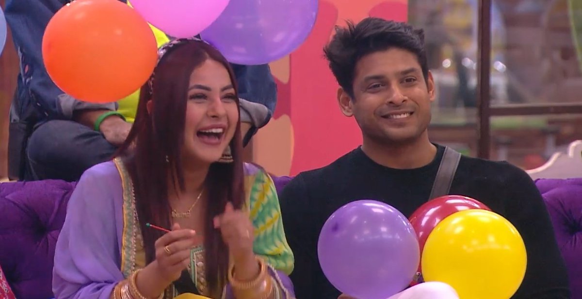 TheHottestDevil's tweet photo. Bunnies 😍❤️ 

EP 10.2  #BB13RewatchParty #SidNaaz #SidharthShukla #ShehnaazGill https://t.co/PfzuHZtCZR
