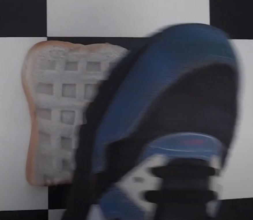 ipstomp's tweet photo. I'm taking breakfast bookings, my massive UK13 Nikes like to leave their sole prints in all you will consume. https://t.co/02OM5bJFXQ
