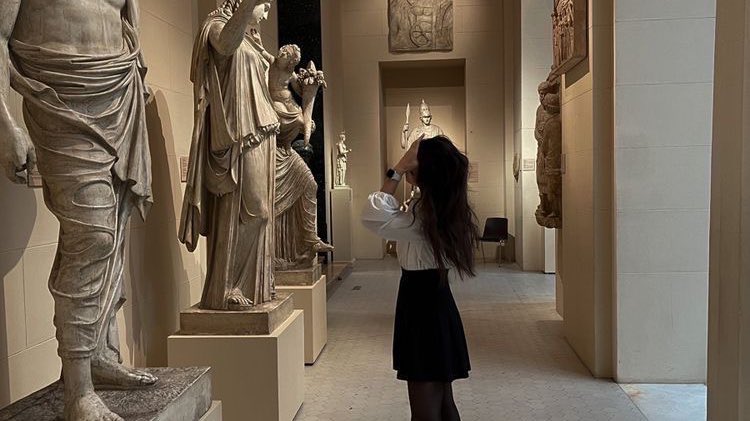 malusokay's tweet image. Museum dates 🏛