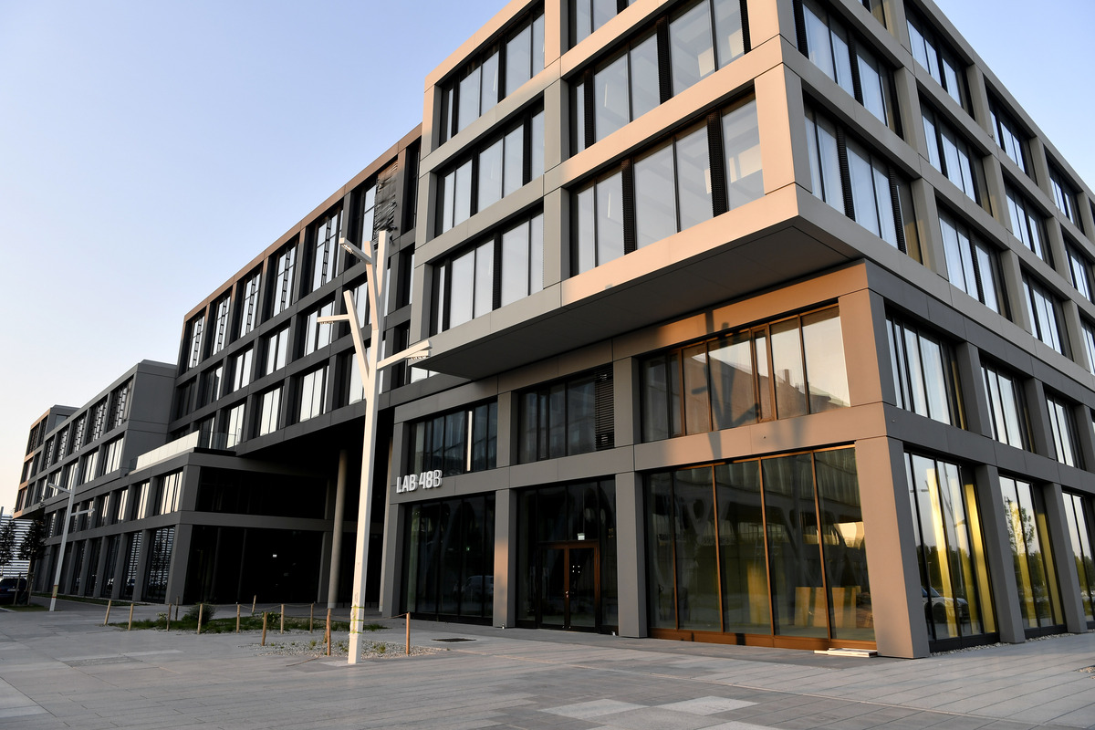 LabCampus tweet media