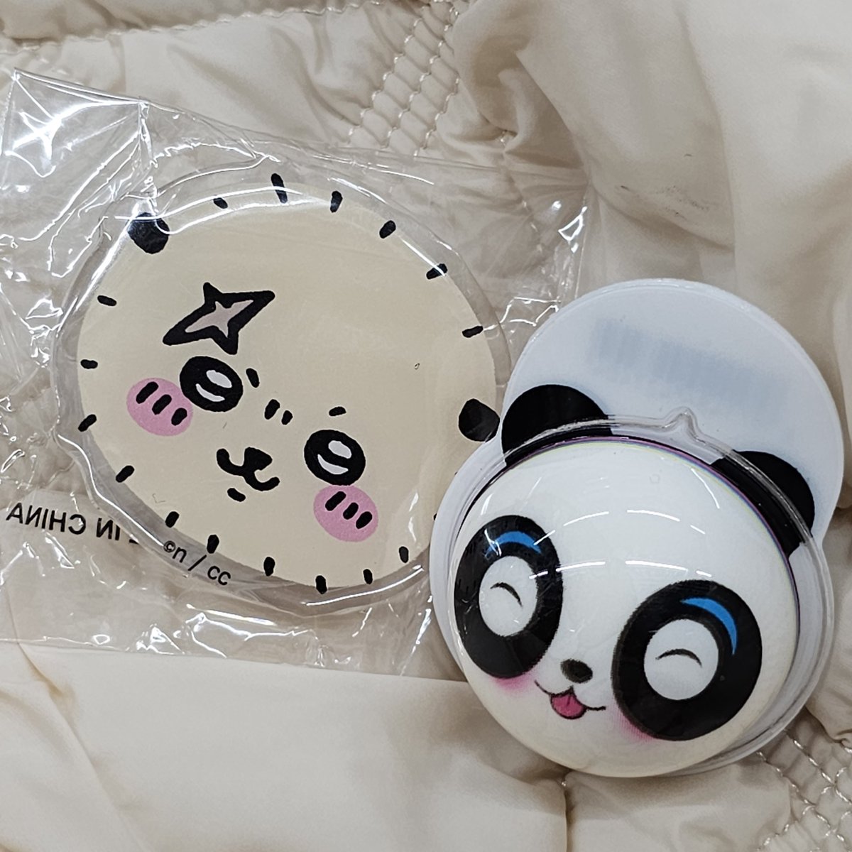 maybunny_'s tweet photo. 랏코와 팬더 젤리...ㅋㅋㅋㅋ
랭커상���도면 귀여워~ 괜찮아~ 암오케~ https://t.co/mmY91SGbi9