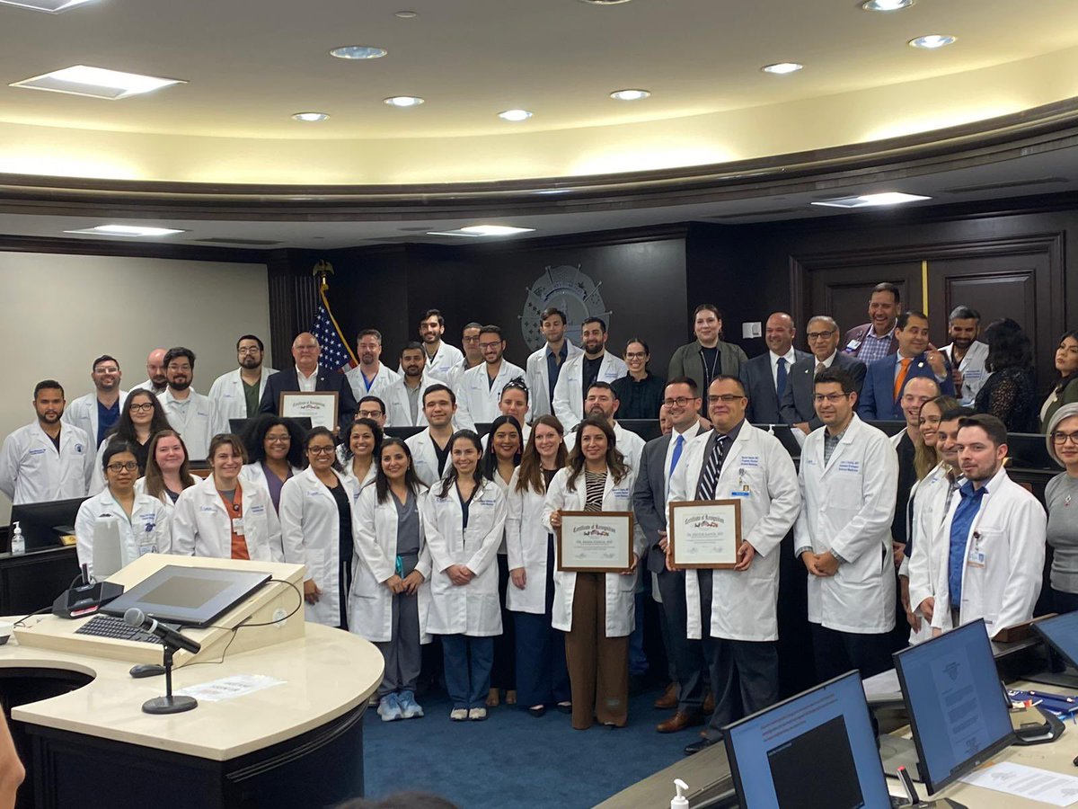 LaredoFMR's tweet photo. Today during the City of Laredo City Council meeting, City Mayor, Dr. Victor Treviño, recognized TIGMER-LMC residency programs for our contribution to our community. 

#Medicine #FamilyMedicine #FMResidency #FMRevolution #ResidencyLife #MedTwitter #Doctors #bordermedicine https://t.co/EUXLvBv0Ae