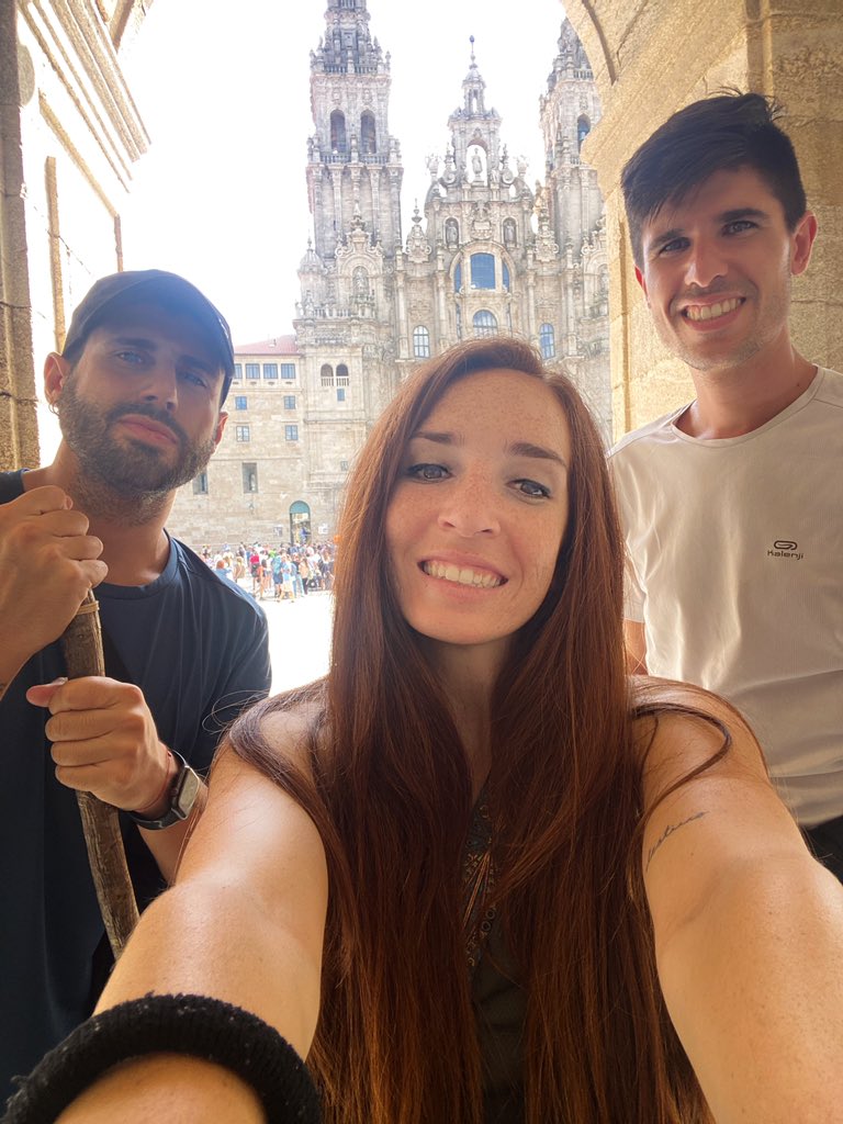 visegar4's tweet photo. Y al final del Camino nos encontramos a Santiago y a ella, @vanesamartin_ 
Ella nunca defrauda, fue el broche final a una experiencia única.
Próxima parada, 📍 Valencia https://t.co/k4Alh0YMxN