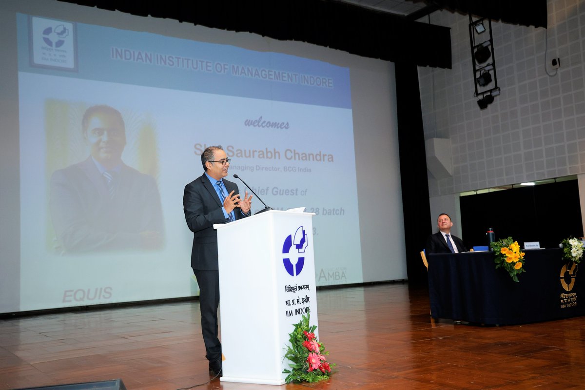 IIM_I's tweet photo. Chief Guest Mr. Saurabh Chandra, MD, @BCG India, shared profound life lessons, emphasizing collaboration, authenticity, and the joy of giving back. He underscored the importance of health and kindness.
#IIMIat26 #IIMI #IIMIndore #IPM #IPMIIMI #IPMAT #NewBatch https://t.co/W21z2wHsb4