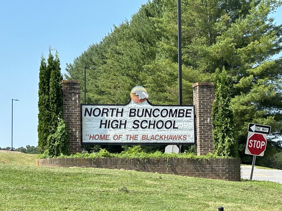 Dr_Rob_Jackson's tweet photo. There is something infinitely special about being a North Buncombe High School Blackhawk! As a Blackhawk you know that you are loved by these incredible men and women! When you walk onto this beautiful campus, you know that amazing things are about to happen! #GreaterHeights https://t.co/DboJCR3p6E