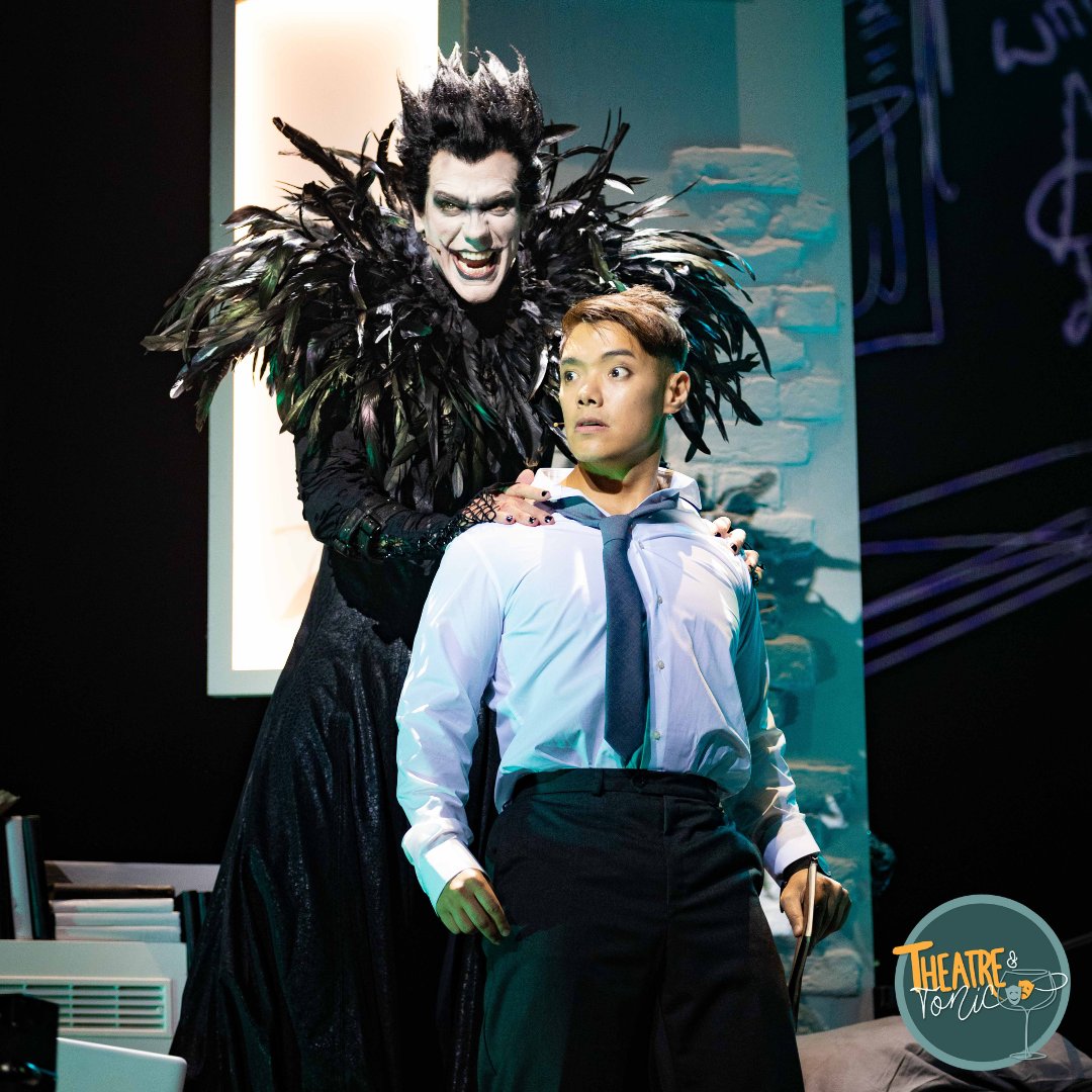 theatreandtonic's tweet image. 🍎FIRST LOOK at Death Note The Musical which had its European premiere at the London Palladium last night! 

Don&apos;t forget the show will move to the Lyric Theatre 7-11 September! 

📷: Mark Senior
#DeathNoteLDN #deathnote #theatre #london