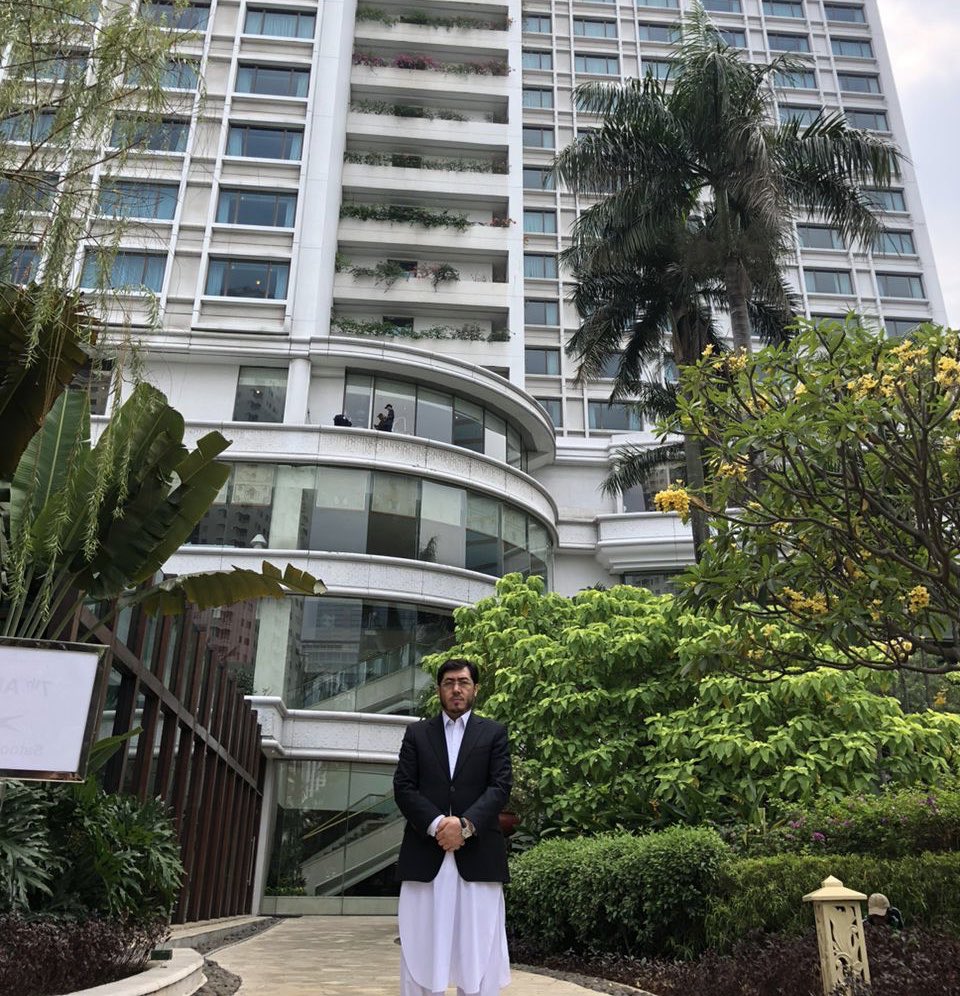 راه حل بحران افغانستان درك و پذيرش واقعيت هاي اين سرزمين است. چنانكه حقوق اساسي شهروندي همچون حق تحصيل و اشتغال زنان معامله ناپذير است؛ پذيرش و تعامل با ا.ا.ا به عنوان واقعيت سياسي موجود افغانستان هم اجتناب ناپذير است.

جاكارتا (اندونزي) _ ٣٠ اسد ١٤٠٢