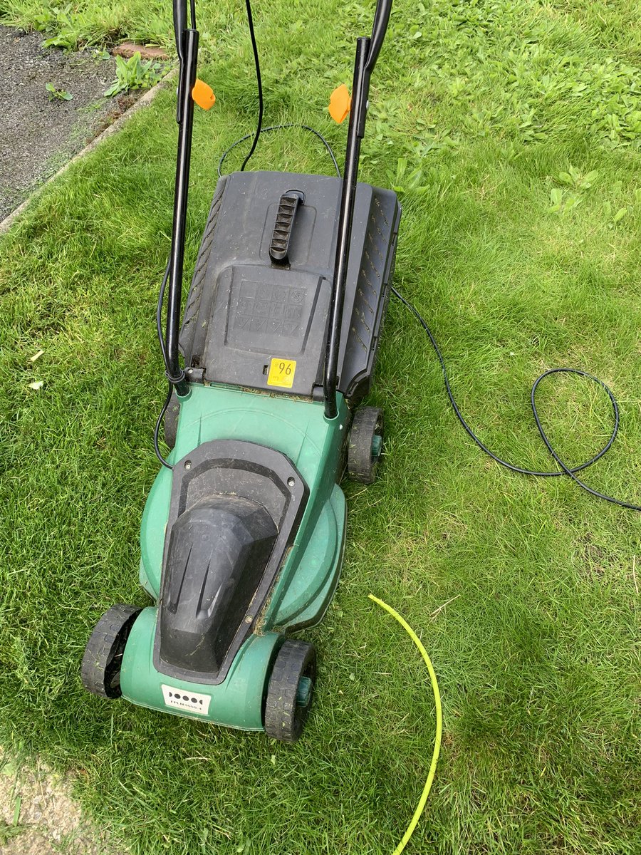 Plant_Hospital's tweet image. Oops 🙄 #HungryMower #Rule9 #SBS