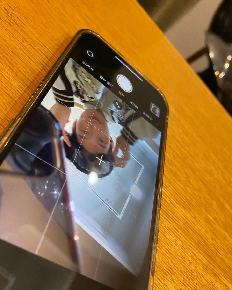 jongbinfiles's tweet image. [📸] 230822 | Yoon Jongbin (900_0ng) Instagram Update.

"These days"

#윤종빈 #YoonJongBin