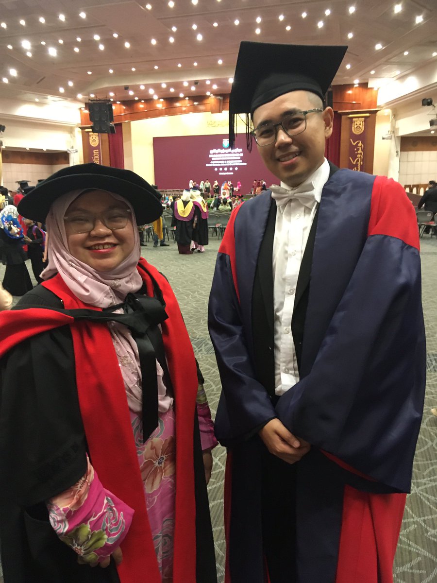 AmyHeidi's tweet photo. Yesterday a Cantab alumna @Cambridge_Uni @AlumLucy @LucyCavColl &amp; an Oxford alumna @UniofOxford were tasked to usher in the principal officers &amp; professors of @ubdbuzz at the Universiti Brunei Darussalam’s 35th Convocation #futuringtogether #AcademicChatter #oxbridge https://t.co/kvcKkmQUcy