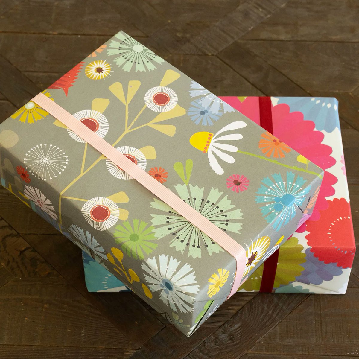 KaliStileman's tweet photo. πΈ πΌ π·
#kalistileman #kalistilemanpublishing #wrappingpaper #giftwrap #wrap #luxurygiftwrap #floralgiftwrap #giftwrappinginspo #flowergiftwrap #floralwrappingpaper #giftwrapinspo #publisher #publishing #love #artist #design #photography #artwork #gifts #giftideas #papergoods https://t.co/Mm9GsxPEb7