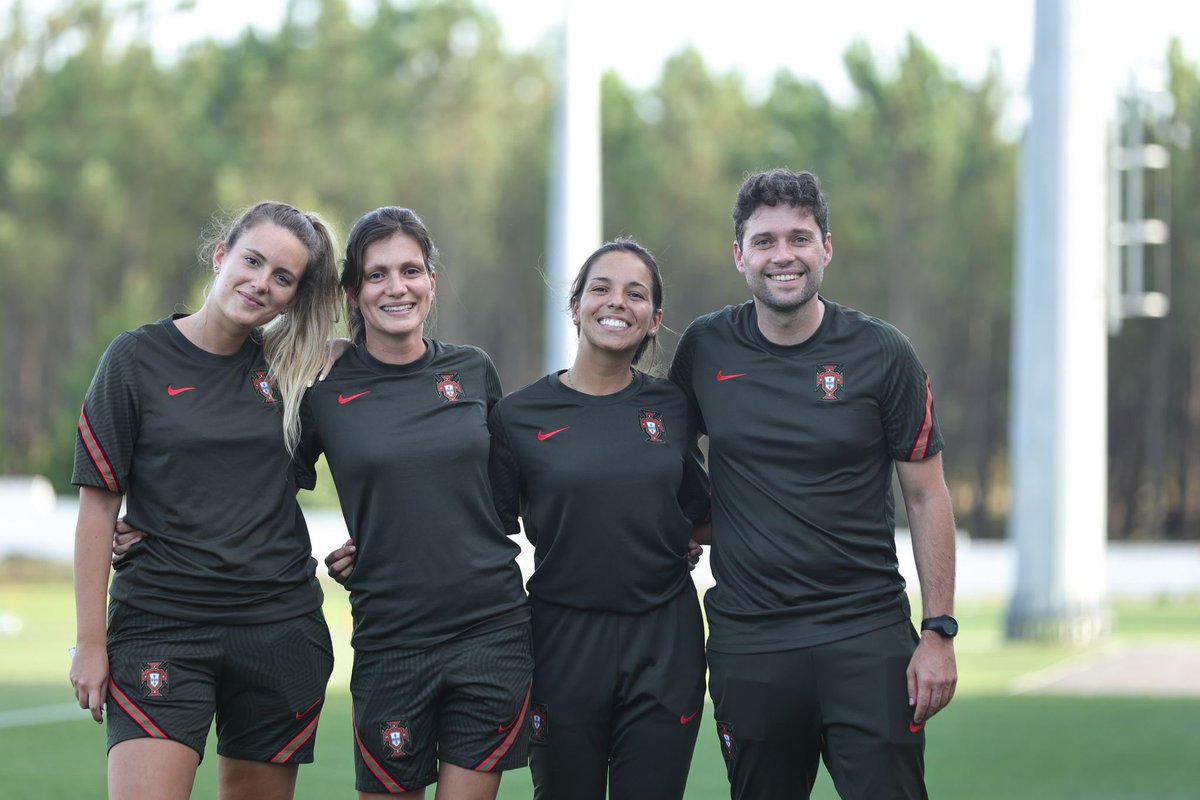 ejda1992's tweet photo. Glad to be part of 23/24 WU17 national football team health and performance unit 🇵🇹 @selecaoportugal #teamphysician #femaleathlete #healthandperformance https://t.co/Eppd6XAFvD