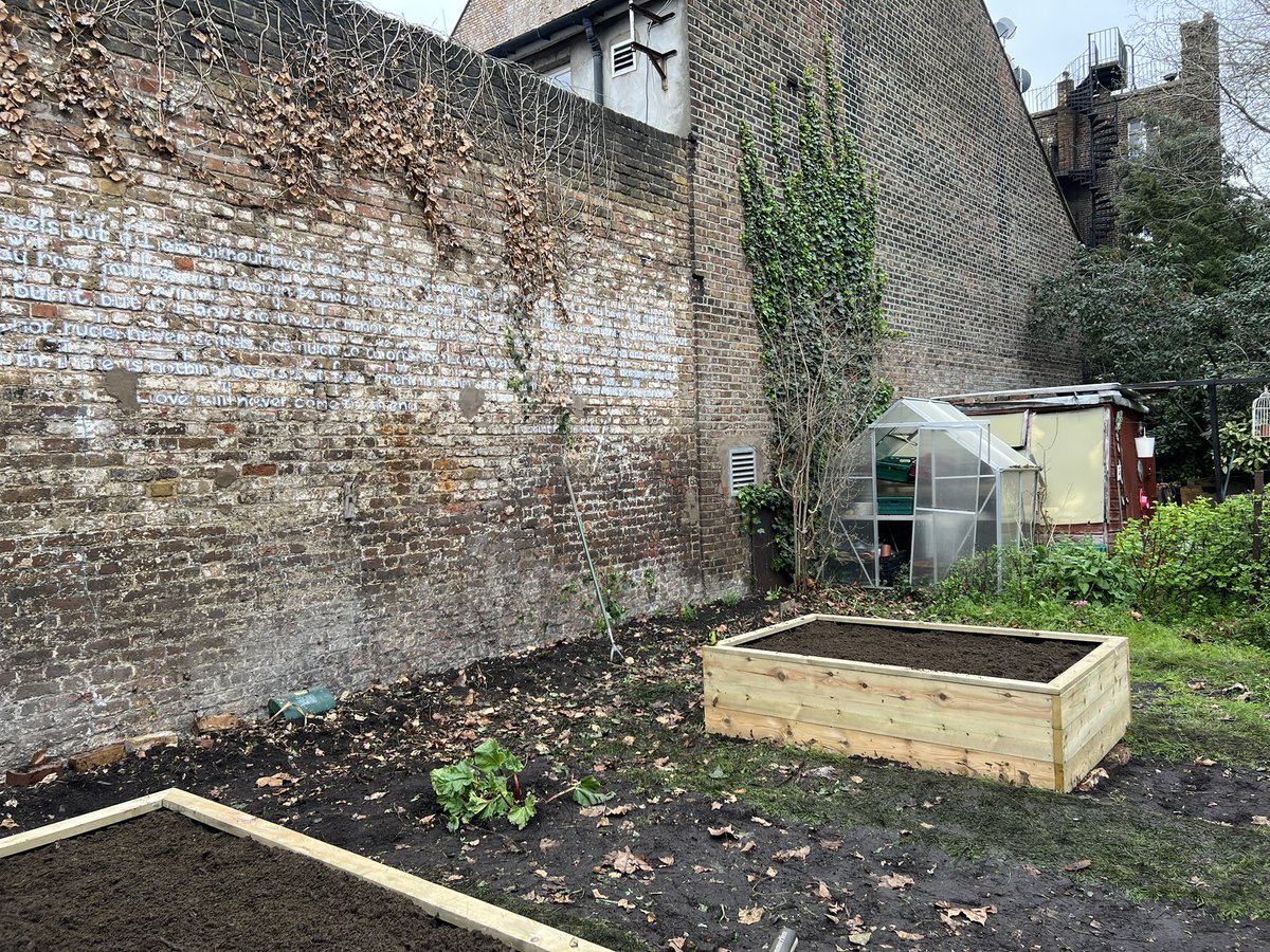 Bandstand Beds tweet media