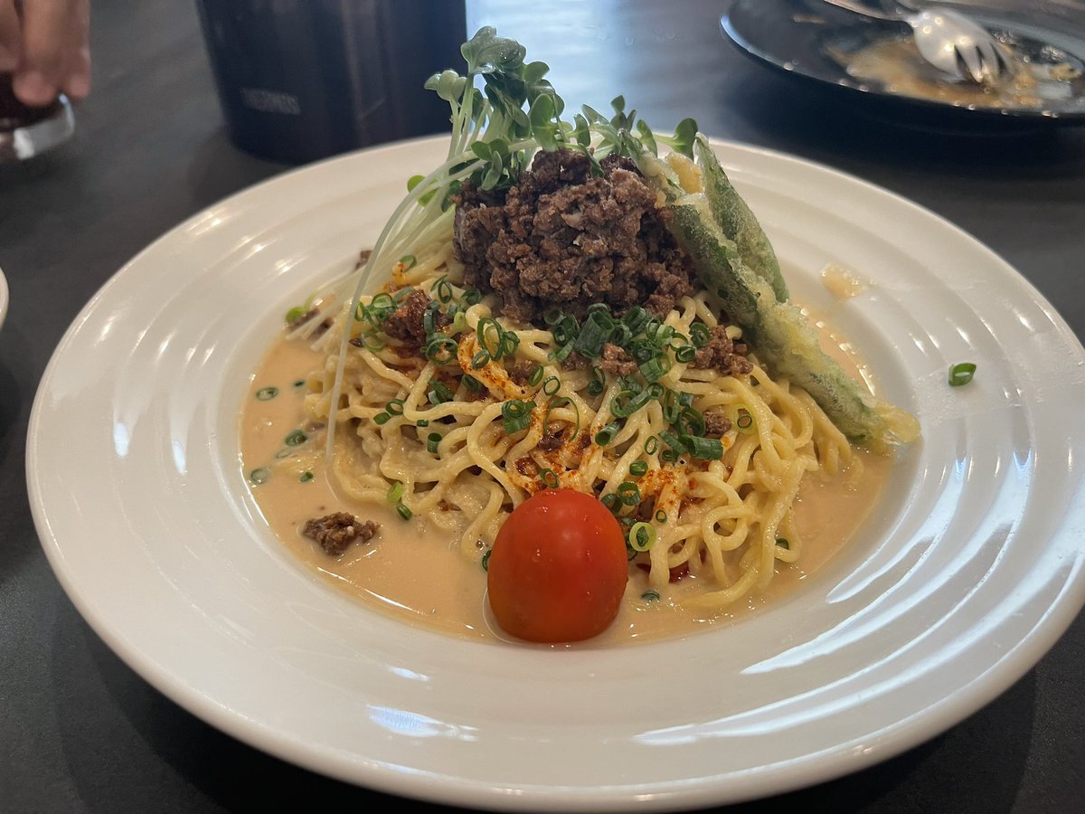 bitabetmax's tweet photo. 金沢

#龍苑

冷やし坦々麺
美味😁 https://t.co/woncPIwFjC