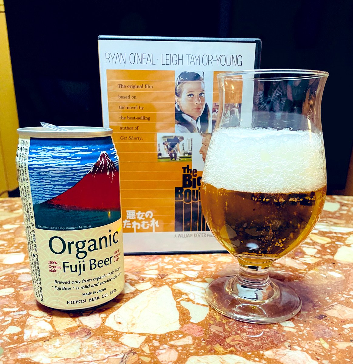 akitos4's tweet photo. 待機中ビールと映画
#FarEastBrewing
#2Bcontinued
#うちゅうbrewing
#Neutron
#有機農法富士ビール
#Crystal
#カルマ
#悪女のたわむれ
#マーダー・ライド・ショー https://t.co/1ZIodyVkoa