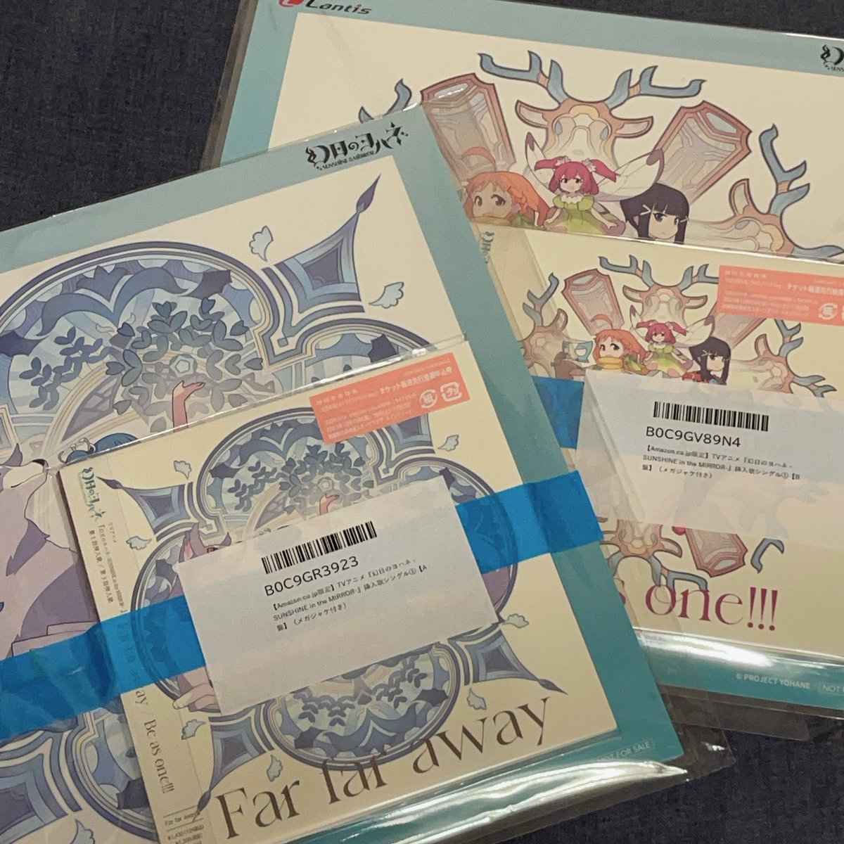 principal49's tweet image. このイラストが好き過ぎてAmazonでメガジャケ付きにしたけどめちゃくちゃいい感じ😍

この後シリアルコード発表ぅ〜😙
#幻日のヨハネ 
#farfaraway
#beasone