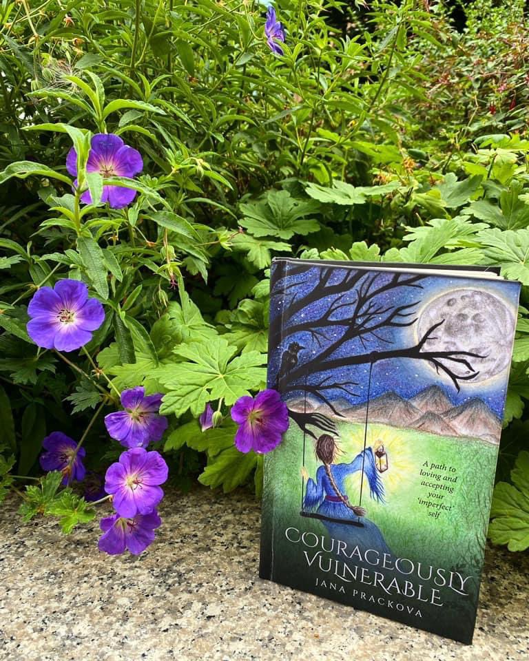 JanaPrackova's tweet photo. Courageously Vulnerable 2 years Anniversary today 💜🦋🌟 ⁣
⁣
#mysticbutterfly #courageouslyvulnerable https://t.co/xeKUwbYB1Y