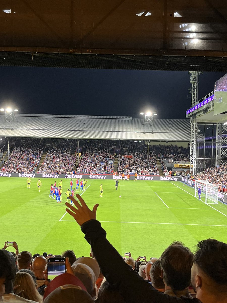 FrazyDaze's tweet photo. Some day oot that 🔴⚪️ https://t.co/Il2TgwnTjG