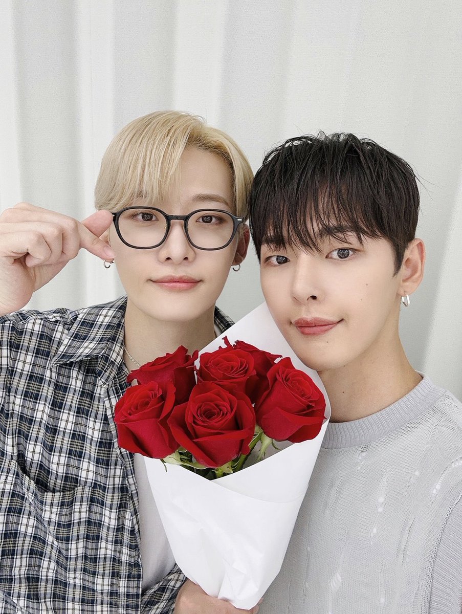 KBFlLES's tweet image. 🌹 

#OnlyOneOf #온리원오브 
#kyubin #규빈 #kb #yoojung #유정